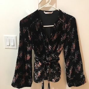 Cute VELVET WRAP TOP- XSmall